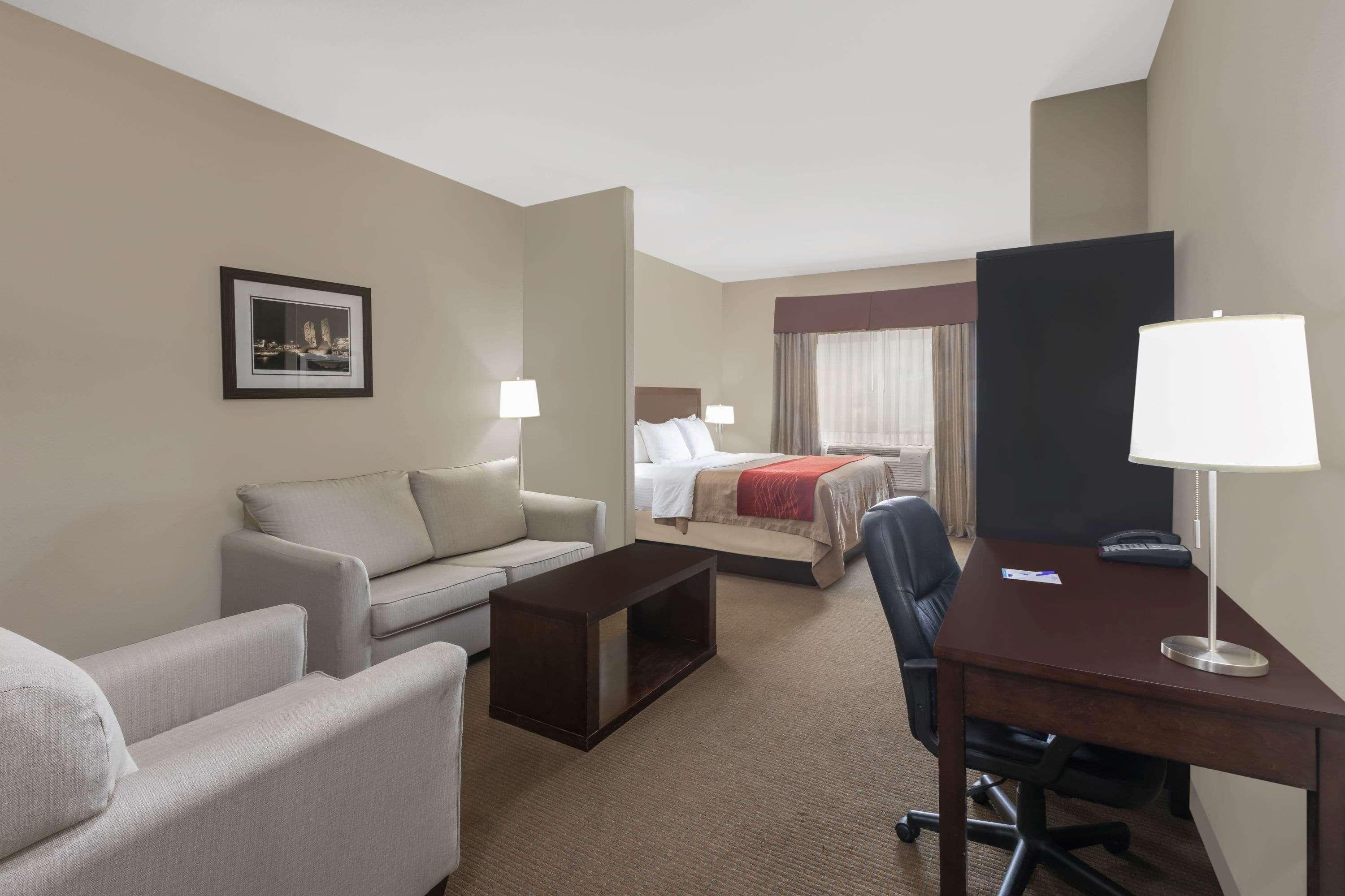 Baymont By Wyndham Columbus Hotel Exterior foto