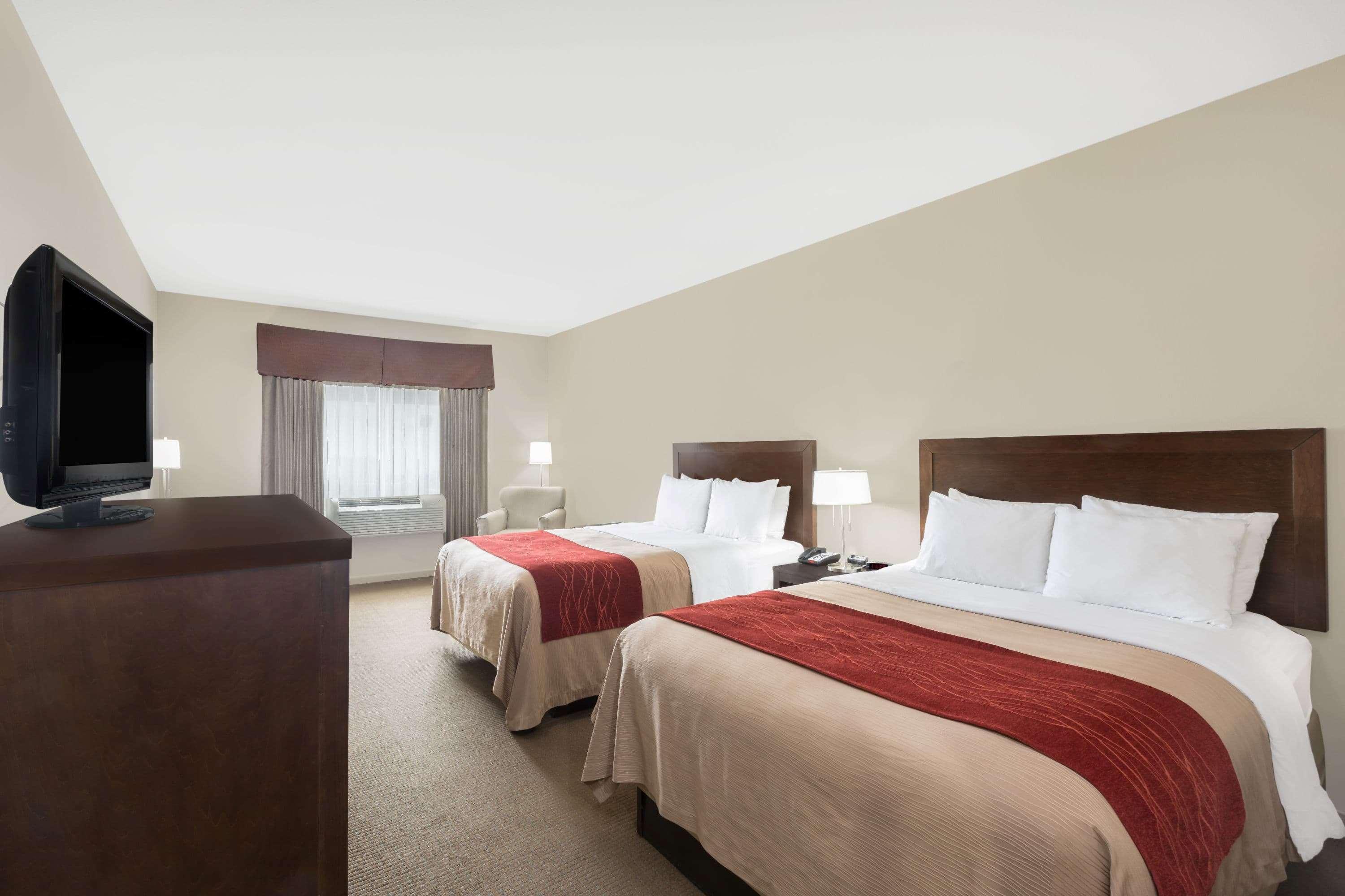 Baymont By Wyndham Columbus Hotel Exterior foto