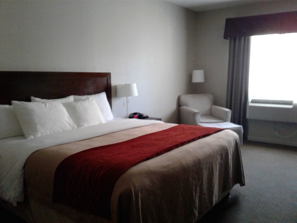 Baymont By Wyndham Columbus Hotel Exterior foto